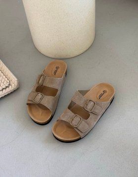 Замшеві шльопанці з пряжками на корковій підошві в стилі Birkenstock Bessky Жіночі Темно-бежевий 41 (26 см) Код: bl5128 d-beige