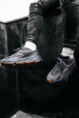 Кросівки Adidas Yeezy Boost 700 V2 Geode чоловічі No brand Коричневий (A166-4 brown (41 (26,5 см))