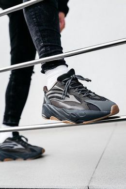 Кросівки Adidas Yeezy Boost 700 V2 Geode чоловічі No brand Коричневий (A166-4 brown (41 (26,5 см))
